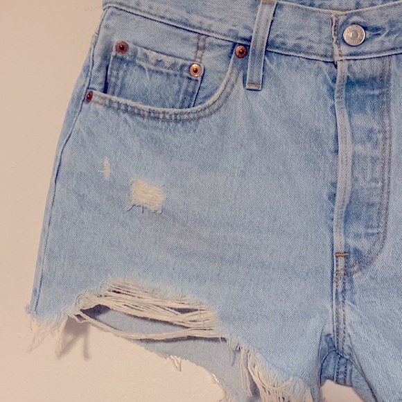 Levi’s 501 •New/Never Worn •High Rise• Cut Off Short - Picture 2 of 7